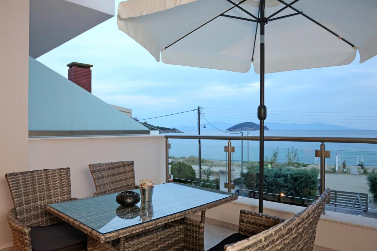 Steleni Seaside Apartments Nea Iraklitsa Exterior photo